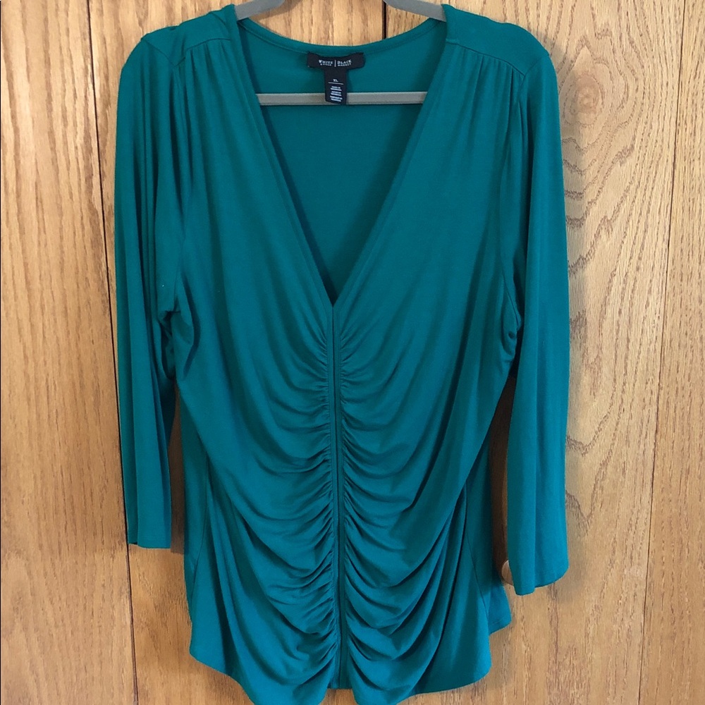 White House Black Market V-Neck Blouse size XL